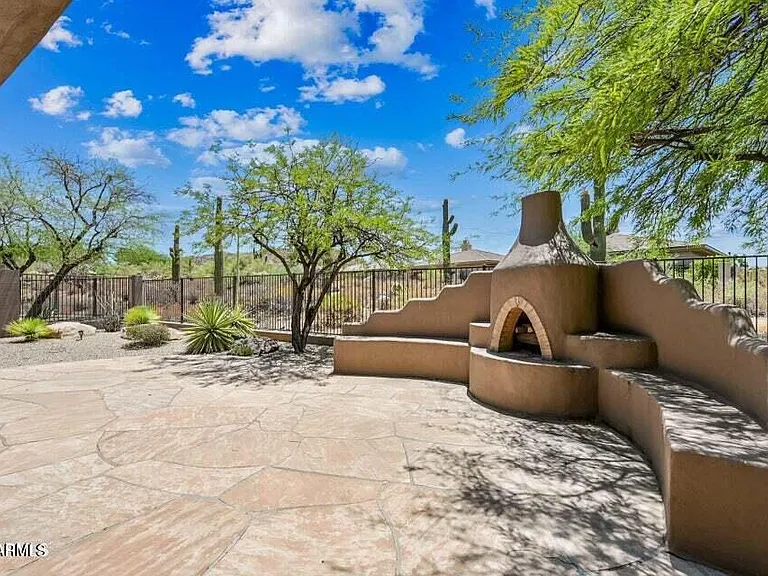 7585 E Balao Dr — Photo 27