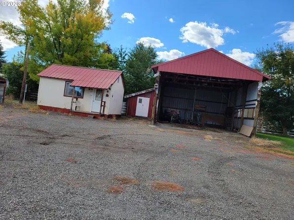 139 E Bell St, Halfway, OR 97834