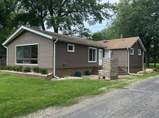28542 S Walleye Ln, Wilmington, IL 60481