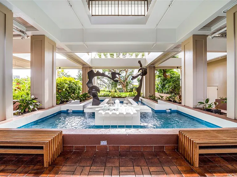 2333 Kapiolani Blvd #405 — Photo 3