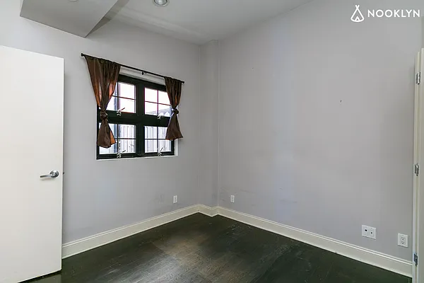 Rented by Nooklyn NYC LLC | media 8