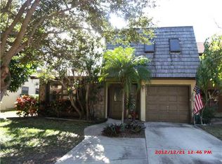 1045 Raintree Dr, Palm Beach Gardens, FL 33410