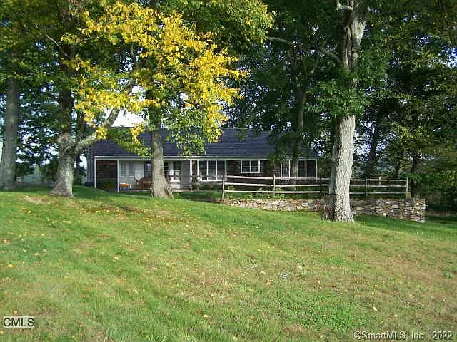 47 Calhoun St — Photo 2