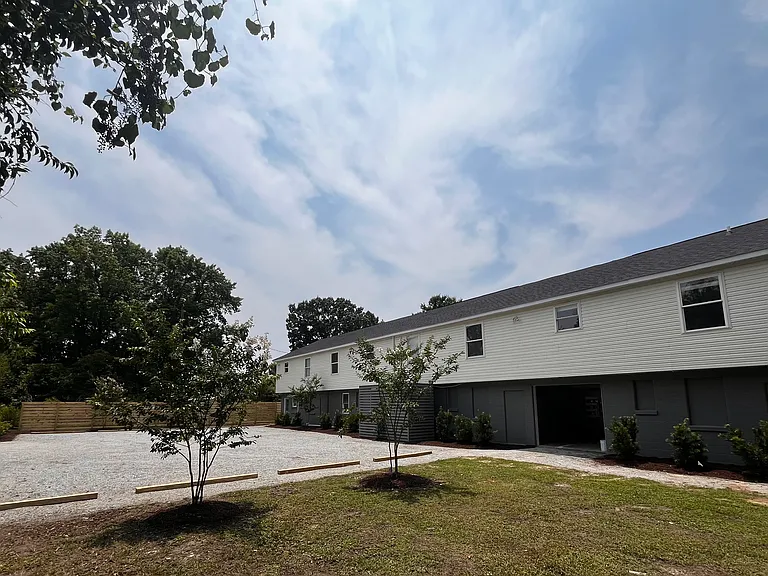 930 Battery Ave — Photo 12