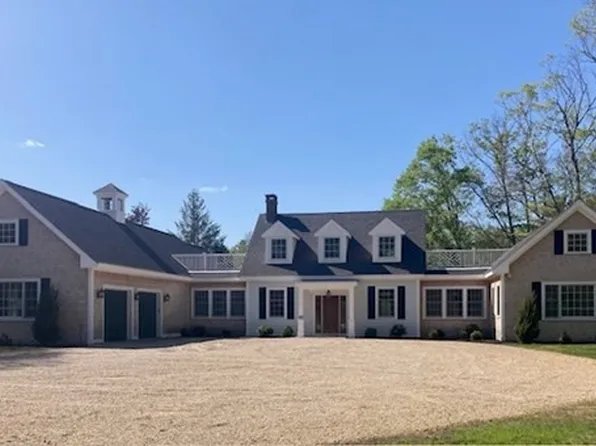 210 Southern Ave, Essex, MA 01929