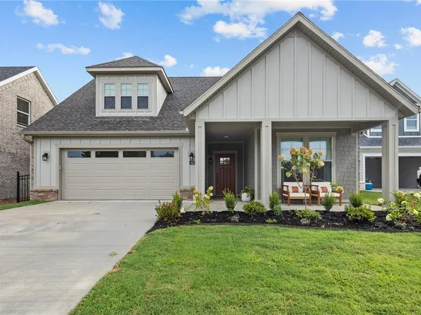 4318 W Huron Loop, Fayetteville, AR 72704