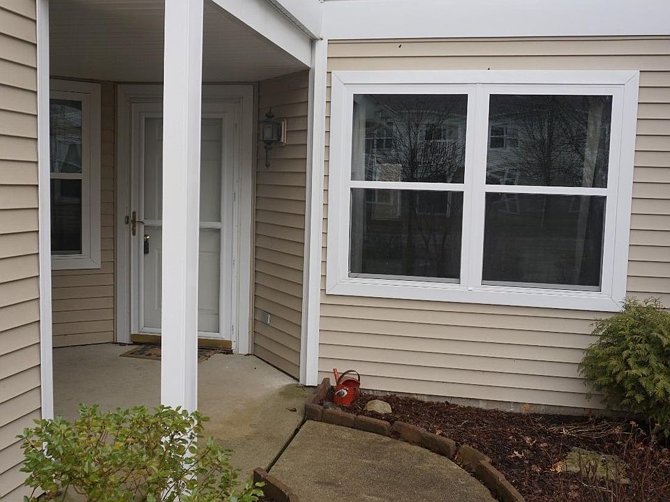 1st image of 1235 Meadow Ln