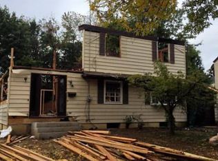 421 Windsor Rd, River Edge, NJ 07661