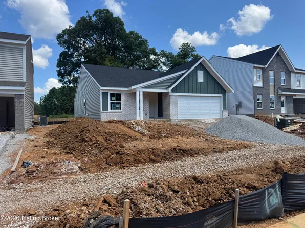 98 Hearthstone Ln, Radcliff, KY 40160