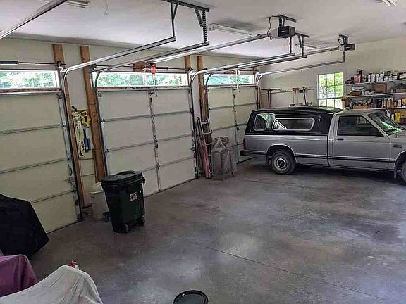 3-car garage
