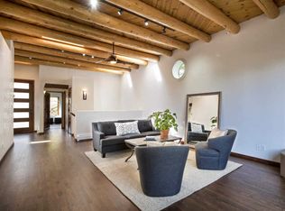 91 Rio Vista Pl, Santa Fe, NM 87501