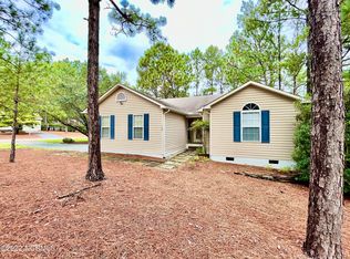 160 Old Hunt Rd, Pinehurst, NC 28374