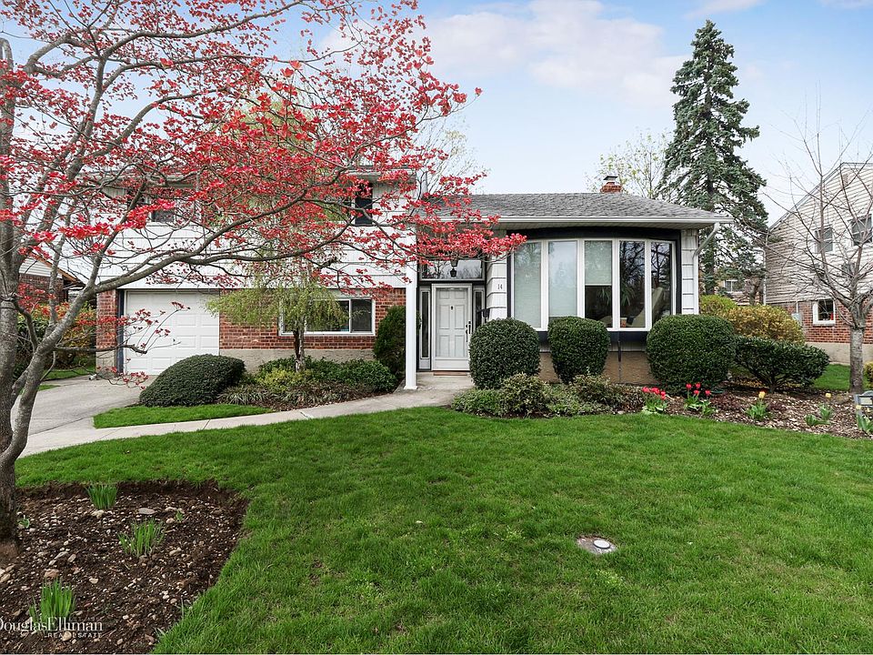 1st image of 14 Coronet Ln