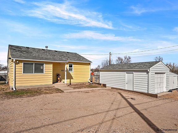 2nd image of 602 E Gopp Ct