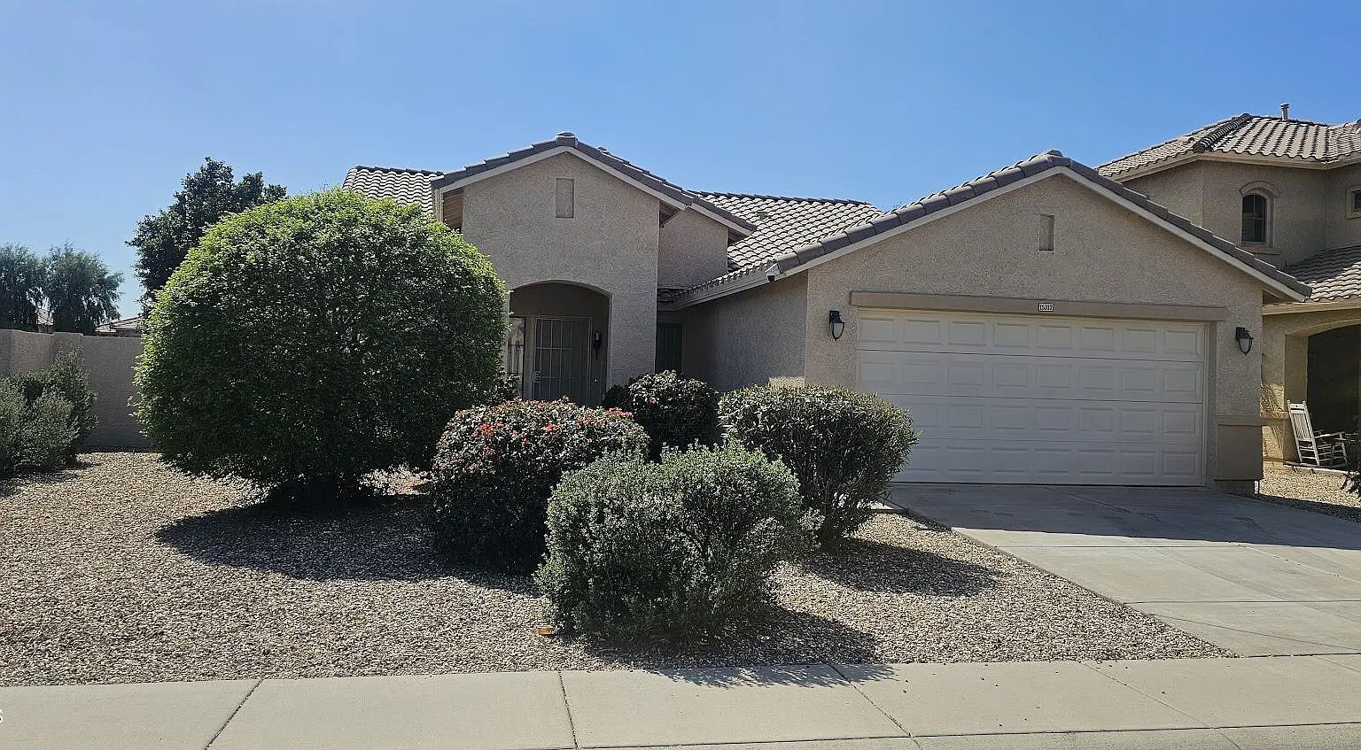 4 bed, 2.0 bath, 1864 sqft, $2,100 — Photo 3