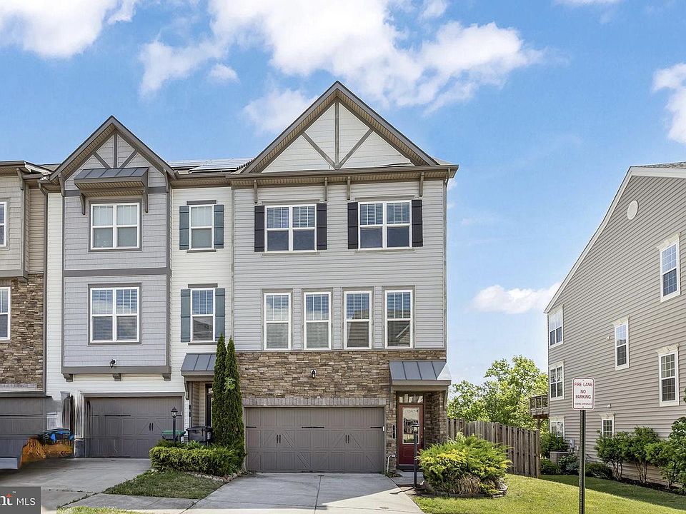 1st image of 7 Coulter Ln