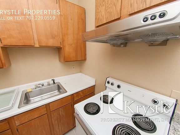 4th image of 210 Alabama St APT A