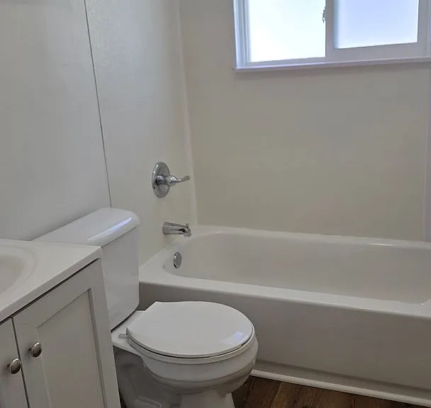 301 S Gray St — Photo 9