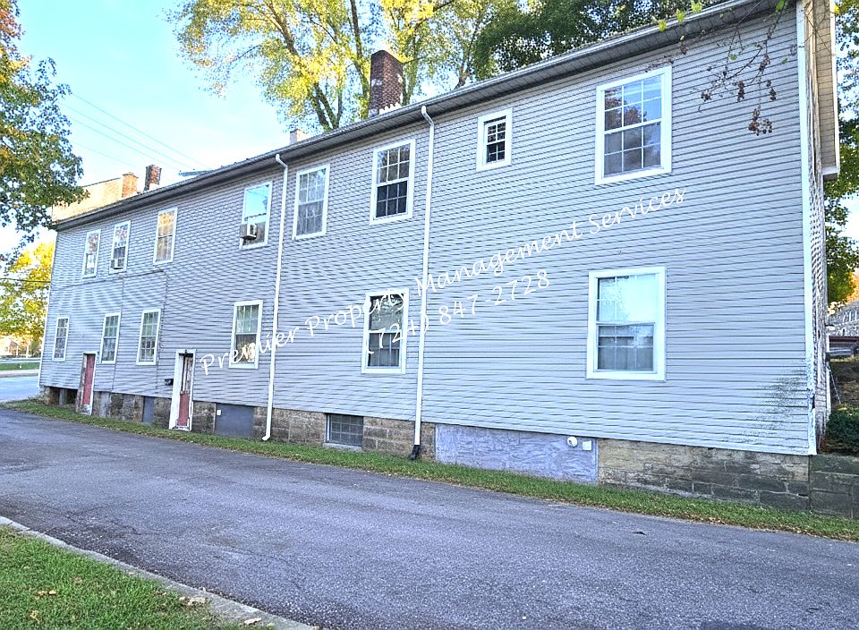 1st image of 404 Center Ave