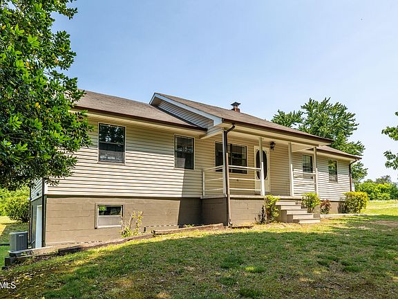 2nd image of 161 Mason Ln