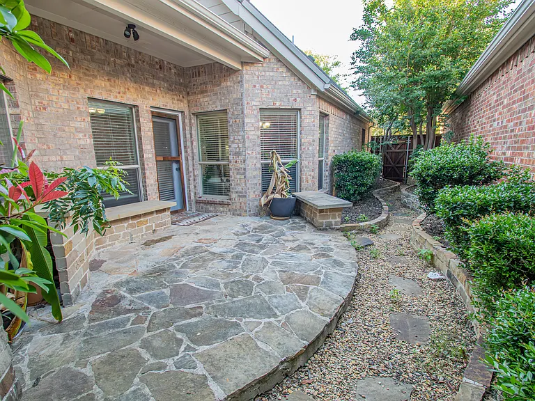 10017 Bell Rock Rd — Photo 24