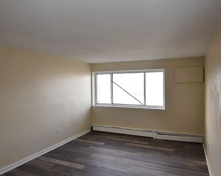 13420 Euclid Ave — Photo 91