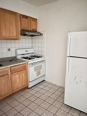 5th image of 4222 8th Ave APT 3F