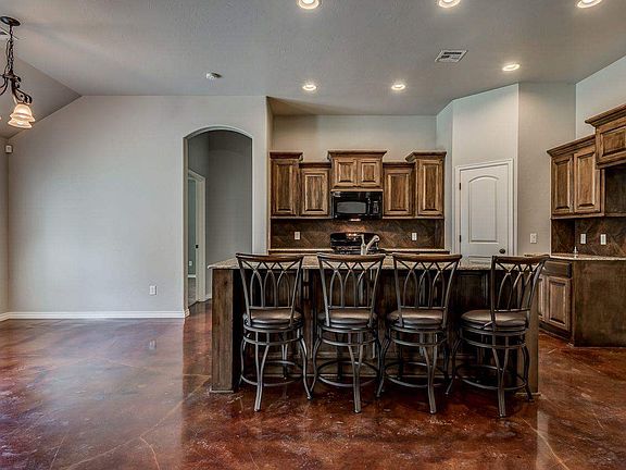 5th image of 3001 S Eagle Summit Dr