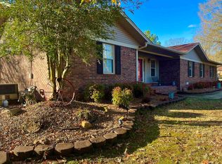 105 Foxchase Rd, Searcy, AR 72143
