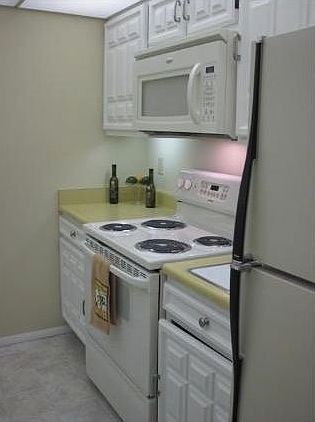 4th image of 9360 W Forest Home Ave #210