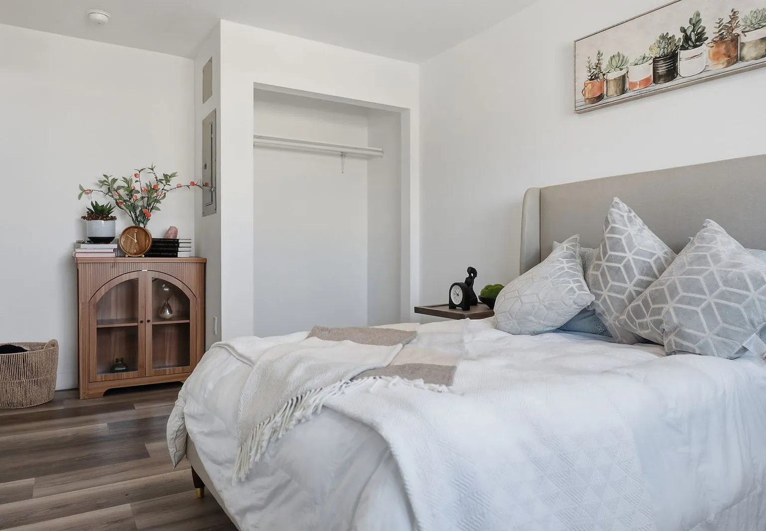 Studio, 1.0 bath, $1,995 — Photo 4