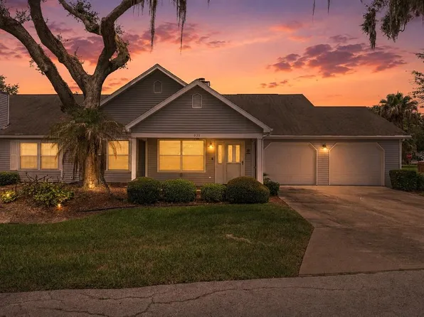 925 Beverly Harbors Dr, Leesburg, FL 34748