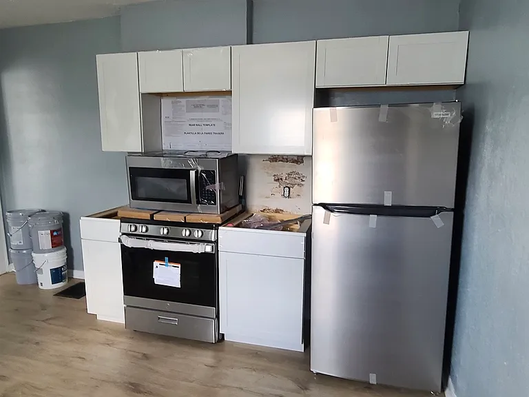 274 E Hinman Ave — Photo 2