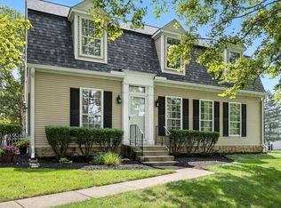 2541 Swan Dr, Grove City, OH