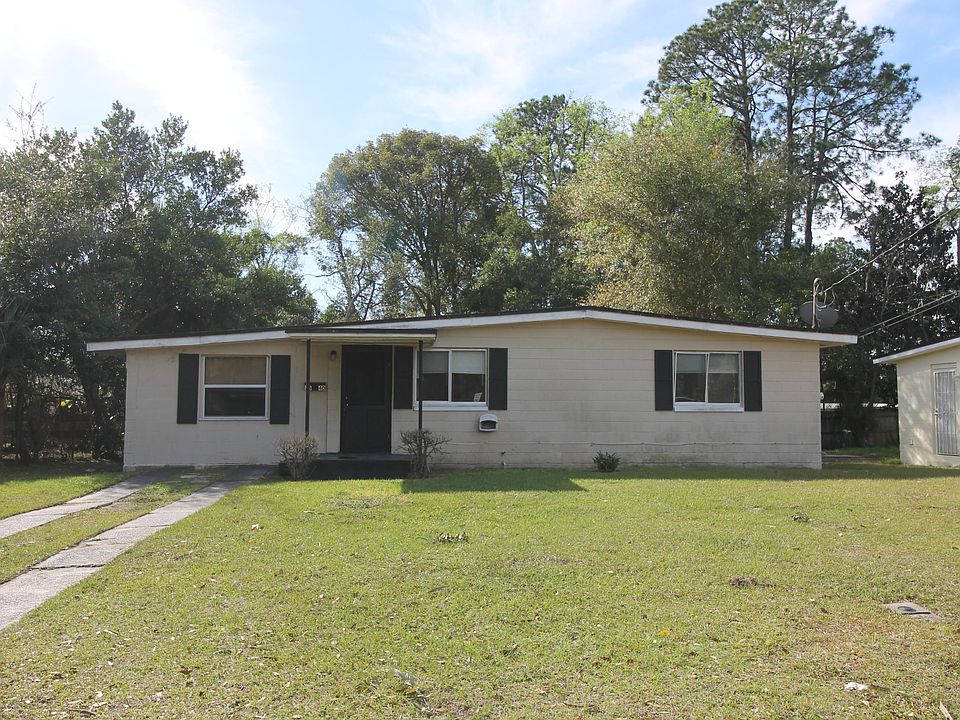1st image of 2540 Spirea St