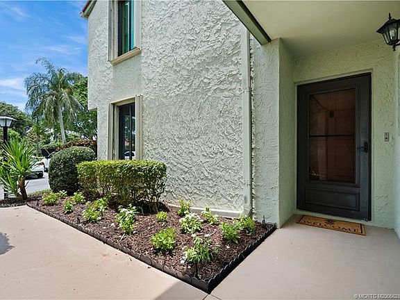 4th image of 5473 SE Miles Grant Rd APT A105