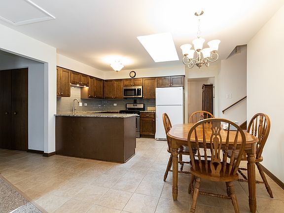 4th image of 8801 172nd St