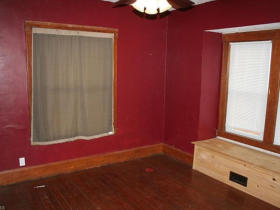 2nd image of 132 Harvard Ave