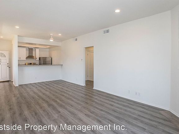 5th image of 3822 Bentley Ave APT 204