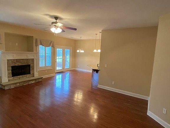 3rd image of 8176 Bluegill Cir