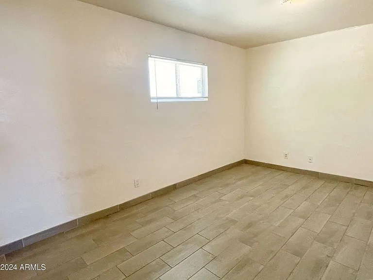 2138 E Turney Ave #D — Photo 14