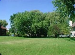 1614 Candlewick Dr SW, Poplar Grove, IL 61065