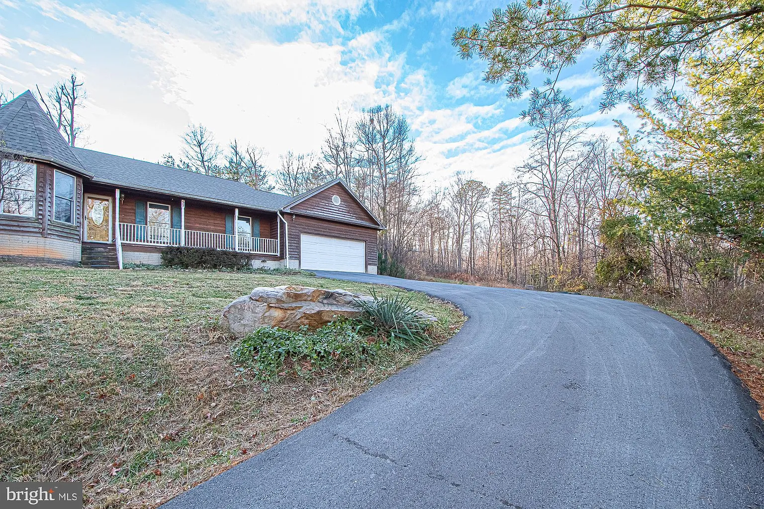 59 Valley Overlook Ct, Strasburg VA - Owner Finance Home