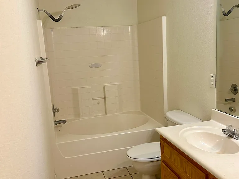 313 Cedar Ridge Dr #B — Photo 19