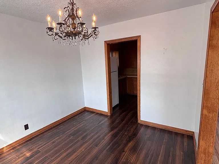 629 S Reno Ave — Photo 8