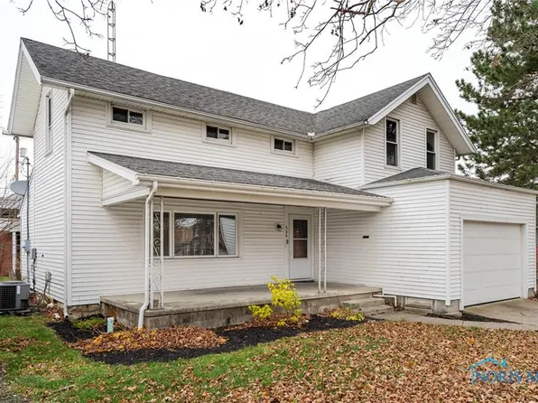 328 W Main St, Woodville, OH 43469