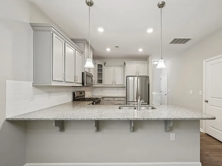 1217 Neighborly Way #1 — Photo 3