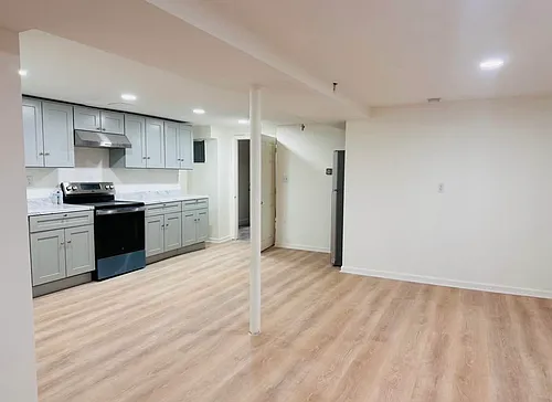 22-24 Edgemere Blvd Photo 1