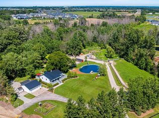 2494 Scheuring Rd, De Pere, WI 54115