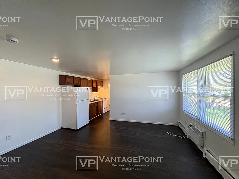 1224 S Erie St #5 — Photo 3